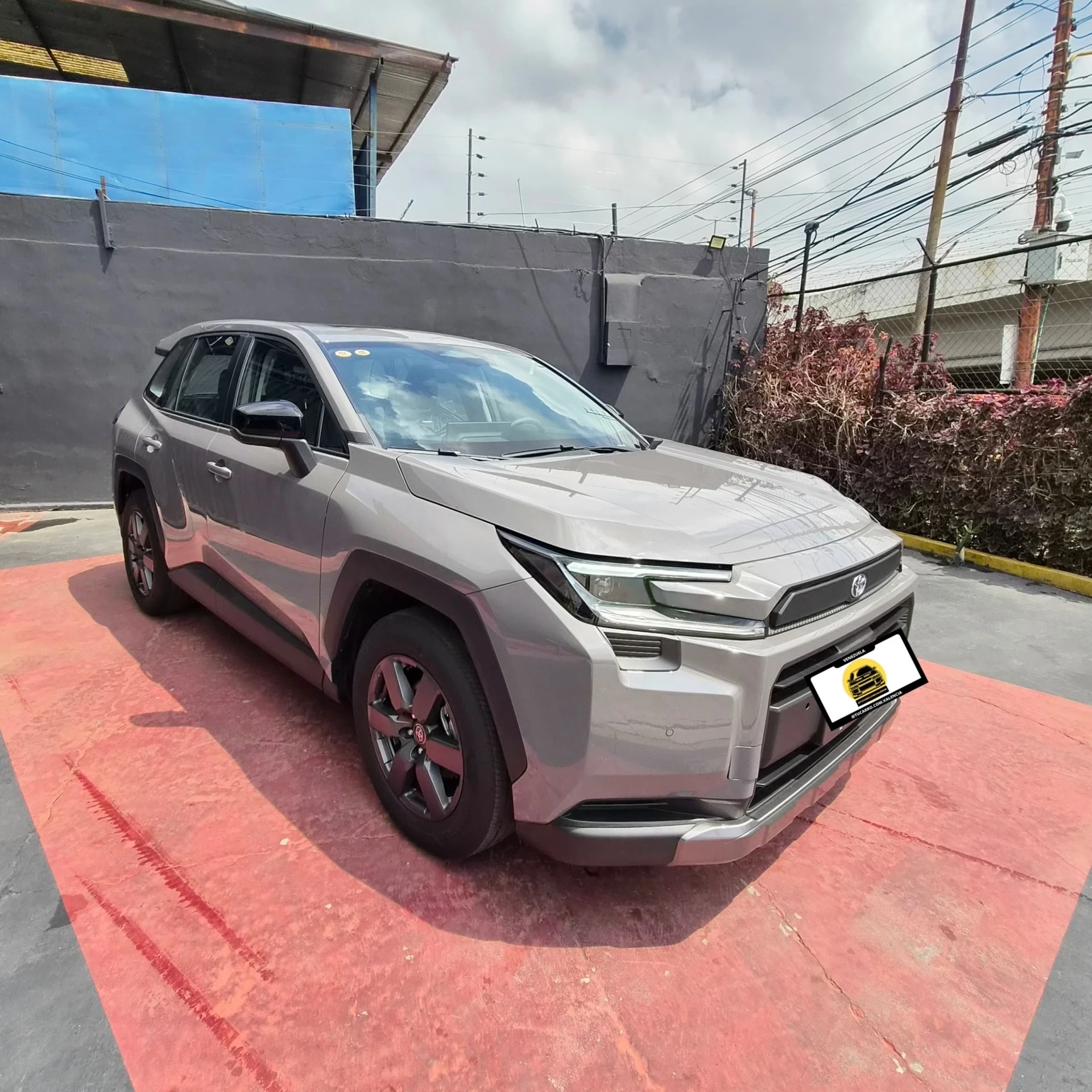 2026 Toyota RAV4 Delux — foto 4