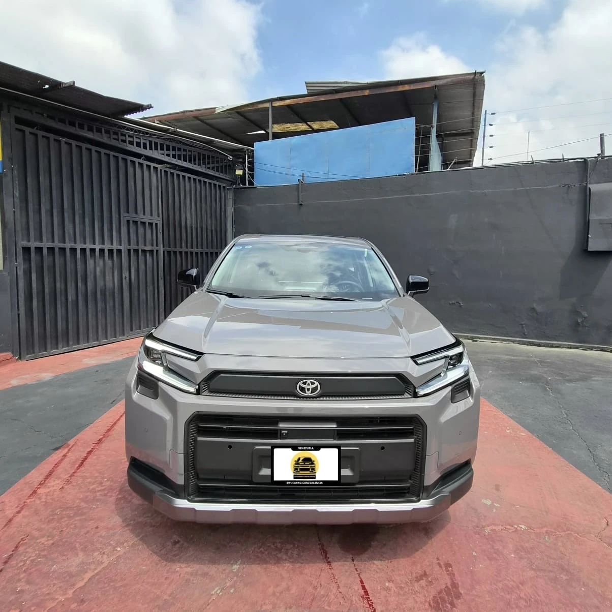 2026 Toyota RAV4 Delux — foto 2