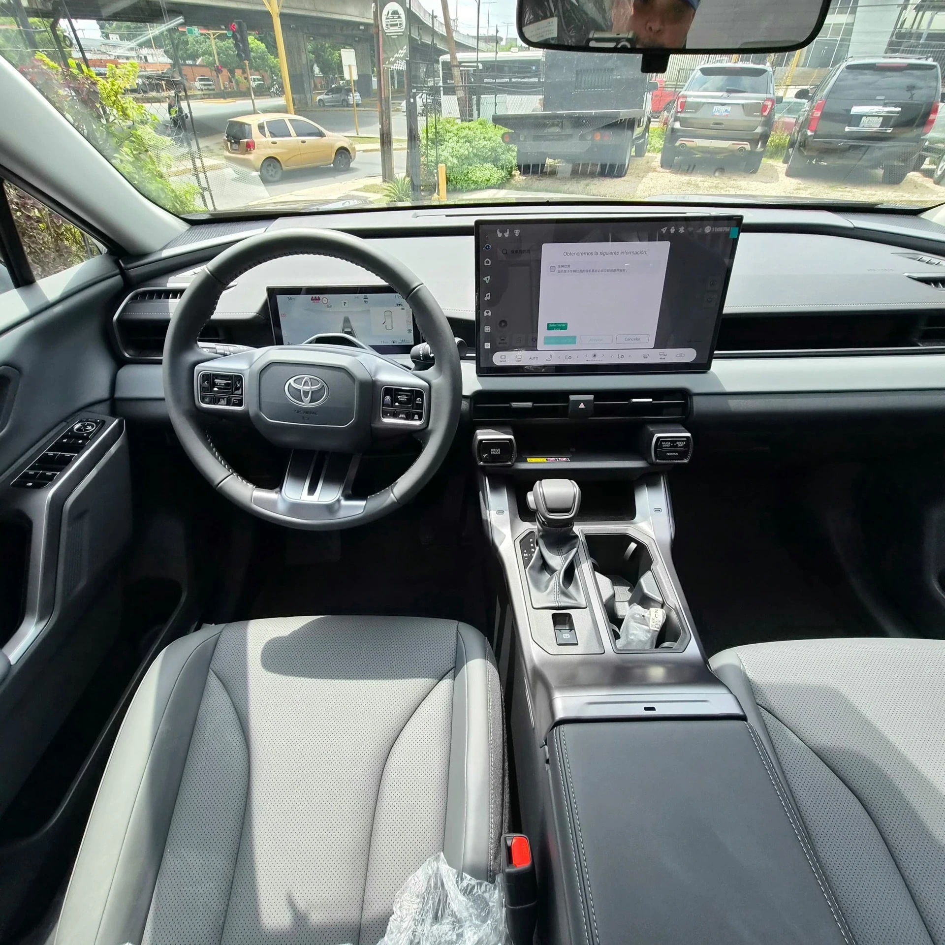2026 Toyota RAV4 Delux — foto 8