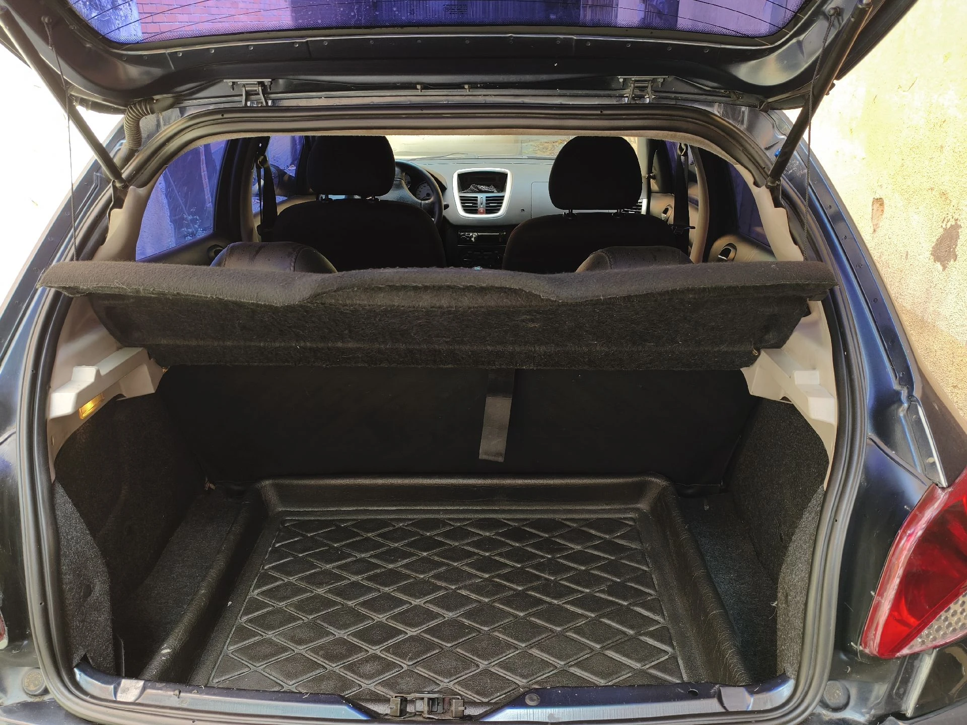 2012 Peugeot 207 Compact 1.6 — foto 8