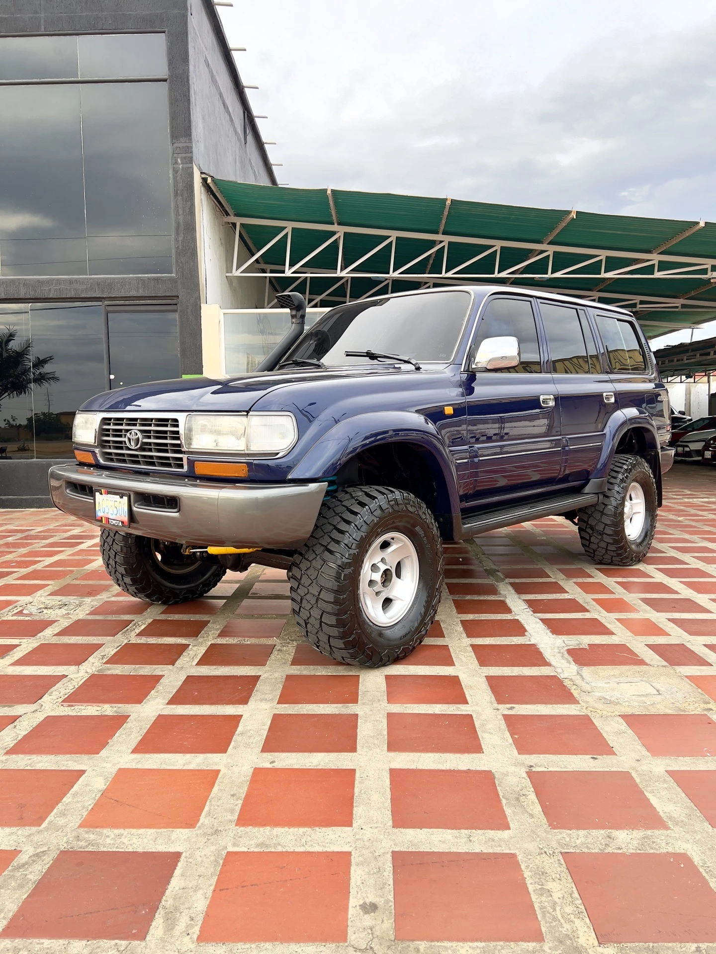 2007 Toyota Land Cruiser Serie 80 “Burbuja”