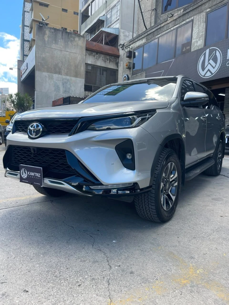 2024 Toyota Fortuner SW4 4.0lts — foto 2