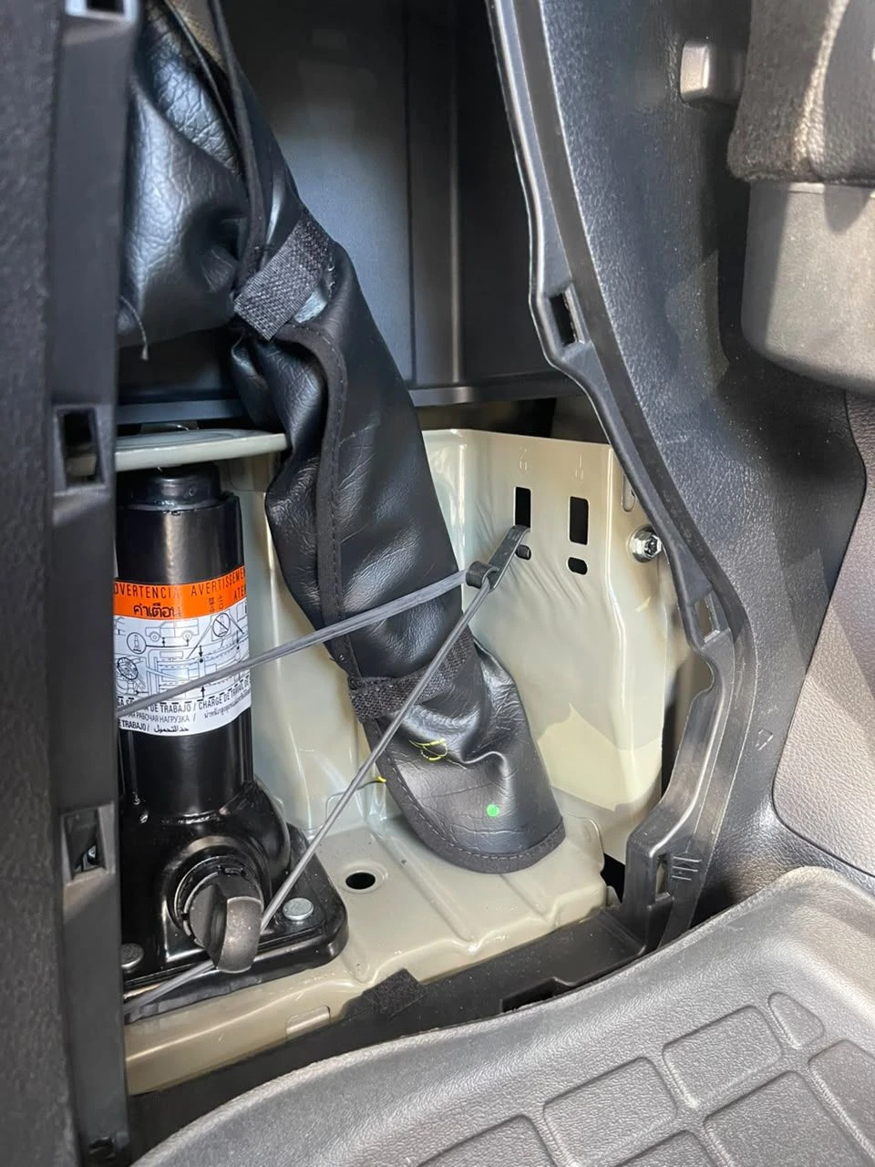 2024 Toyota Fortuner SW4 4.0lts — foto 14