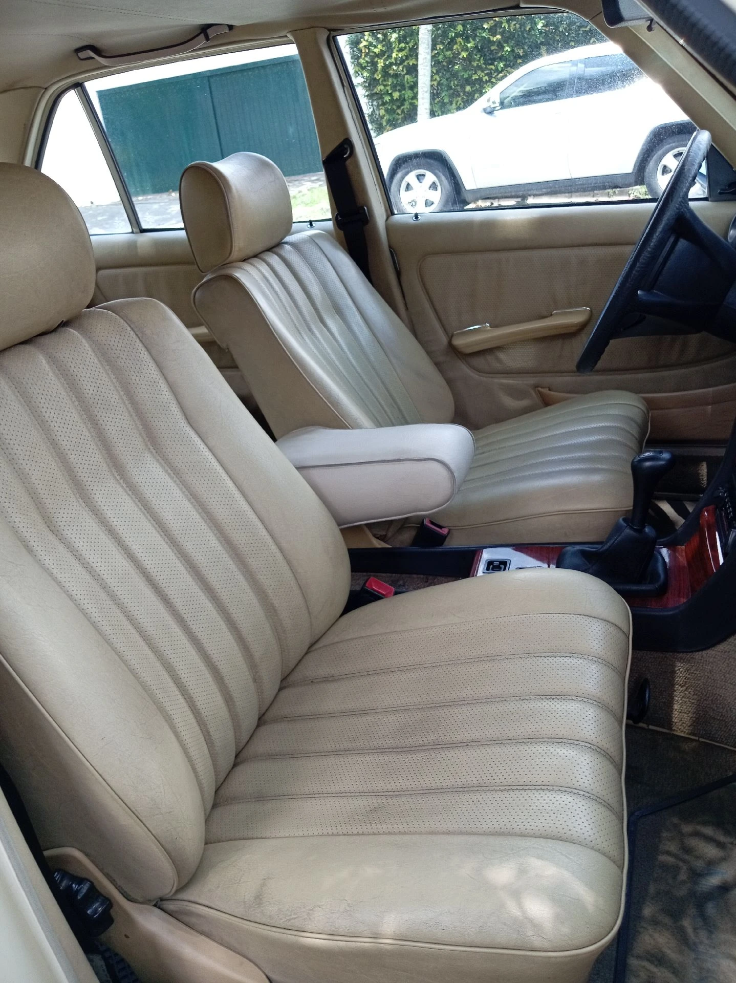 1983 Mercedes-Benz 230E W123 — foto 7