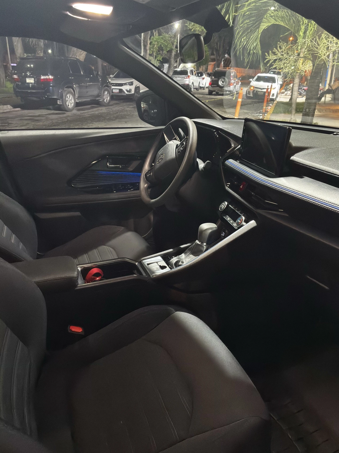 2025 Toyota Yaris Cross Versión G — foto 6