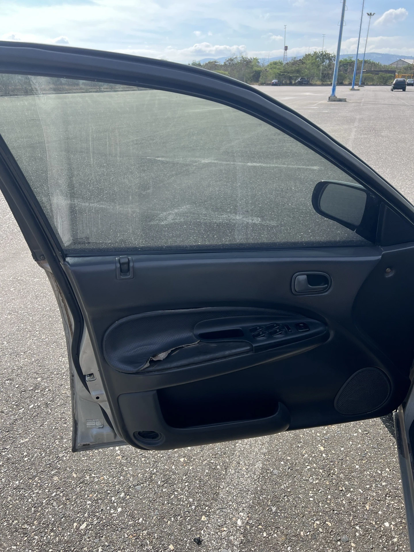 1998 Ford Laser GLXI — foto 7