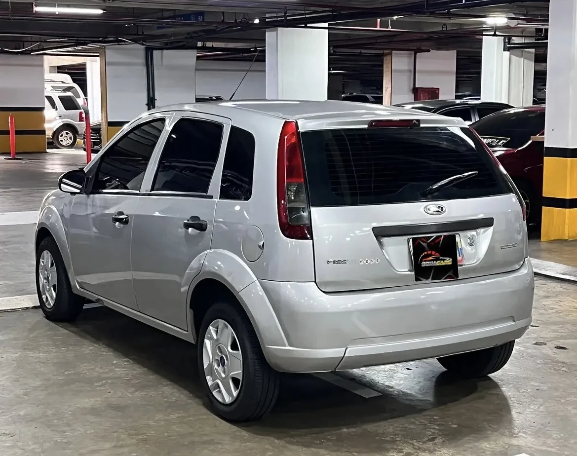 2012 Ford Fiesta Move — foto 3