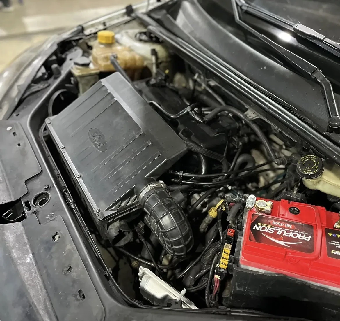 2012 Ford Fiesta Move — foto 8
