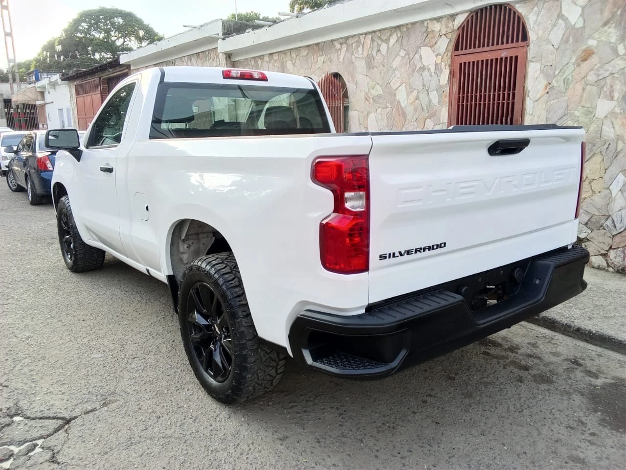 2023 Chevrolet Silverado Sencilla — foto 4