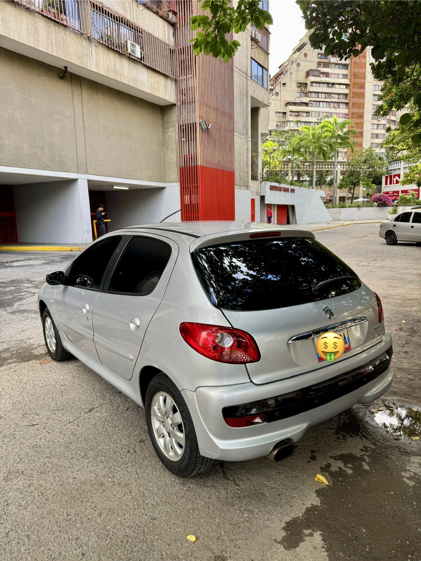 2011 Peugeot 207 Compact — foto 3