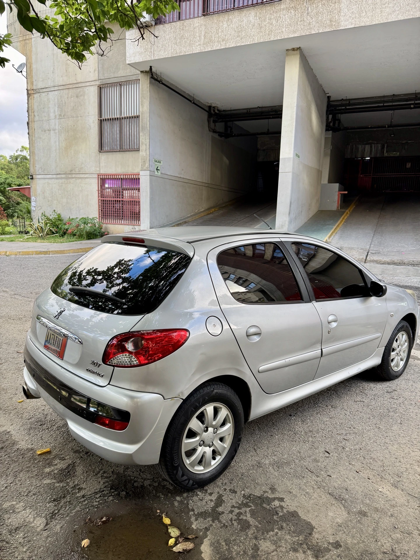 2011 Peugeot 207 Compact — foto 4