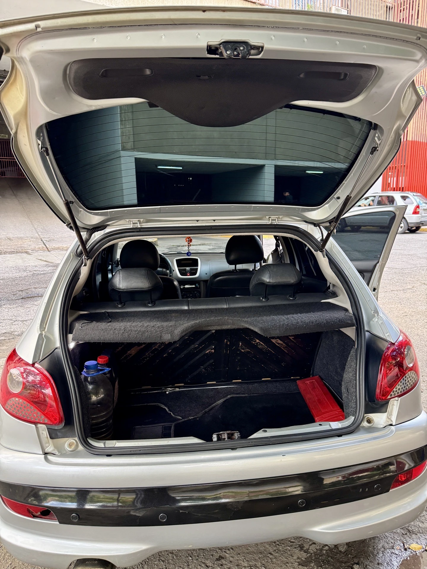 2011 Peugeot 207 Compact — foto 6