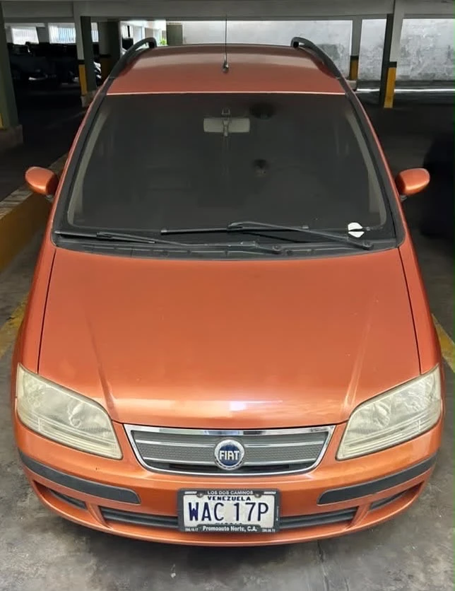2007 Fiat Idea HLX — foto 10