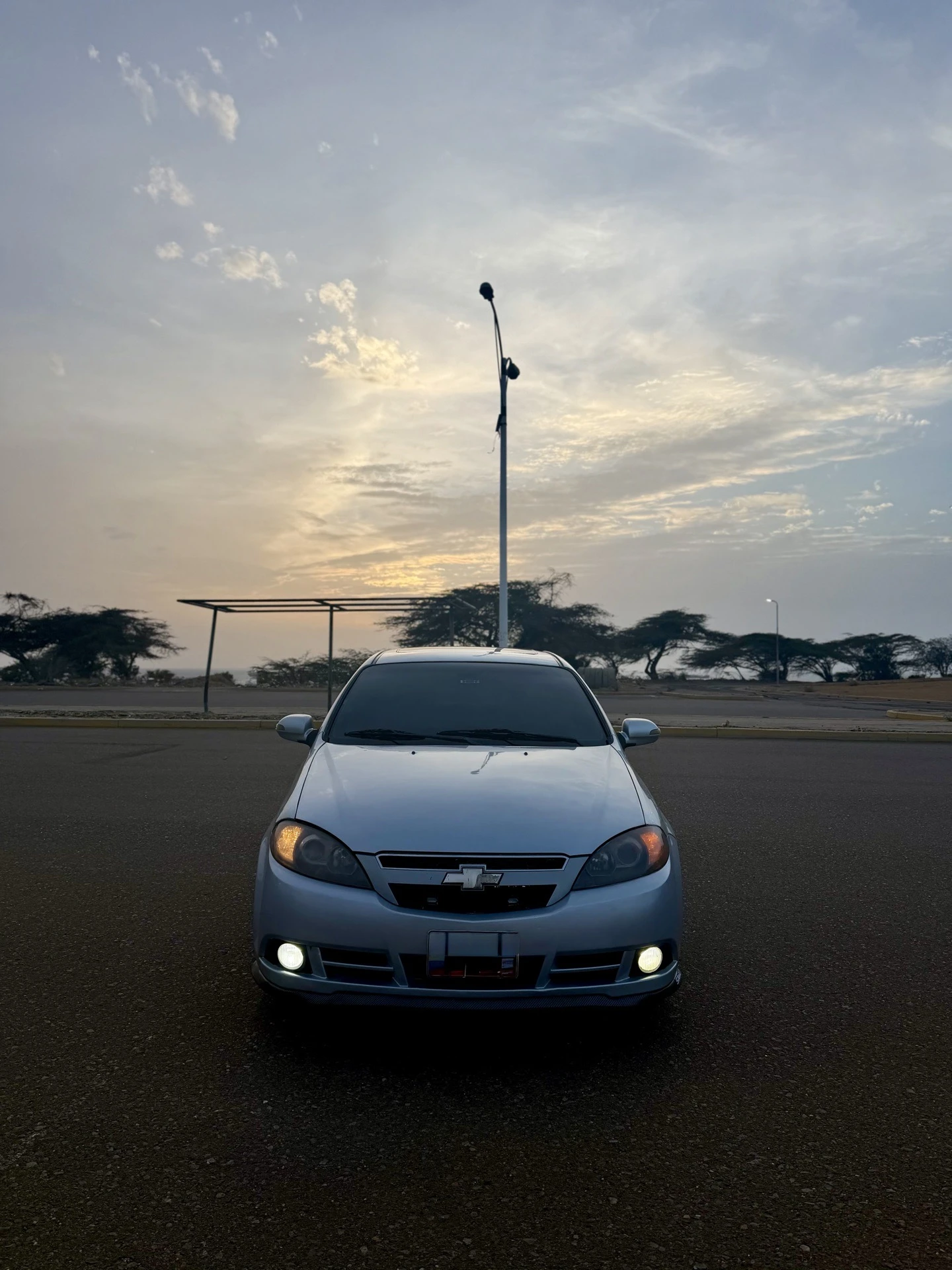 2011 Chevrolet Optra Advance — foto 2