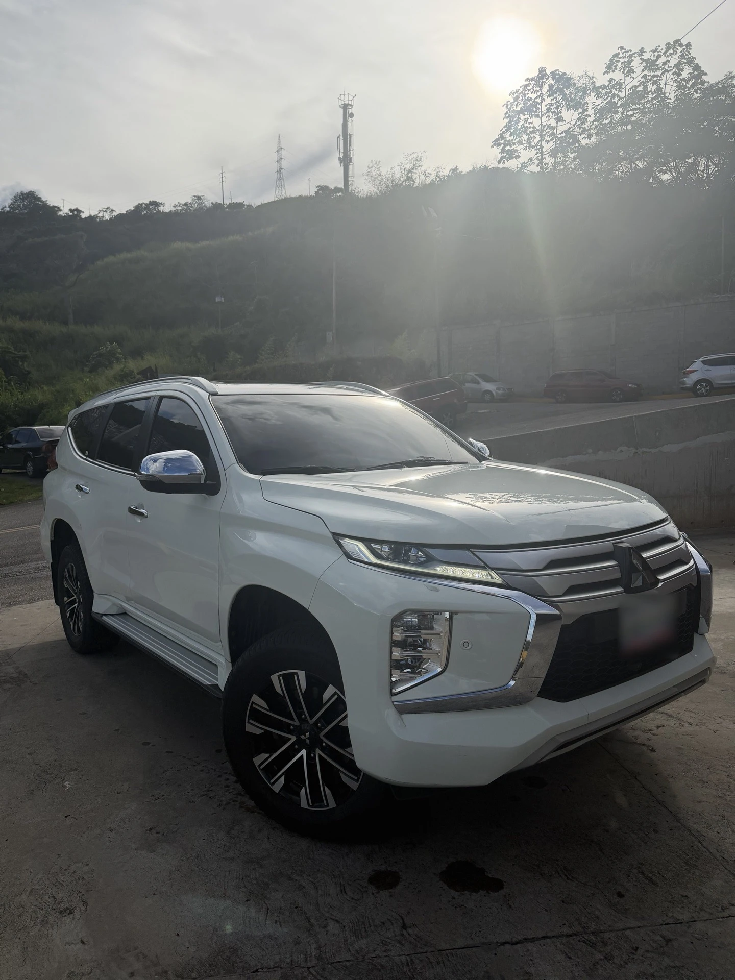 2023 Mitsubishi Montero Sport Full option — foto 2