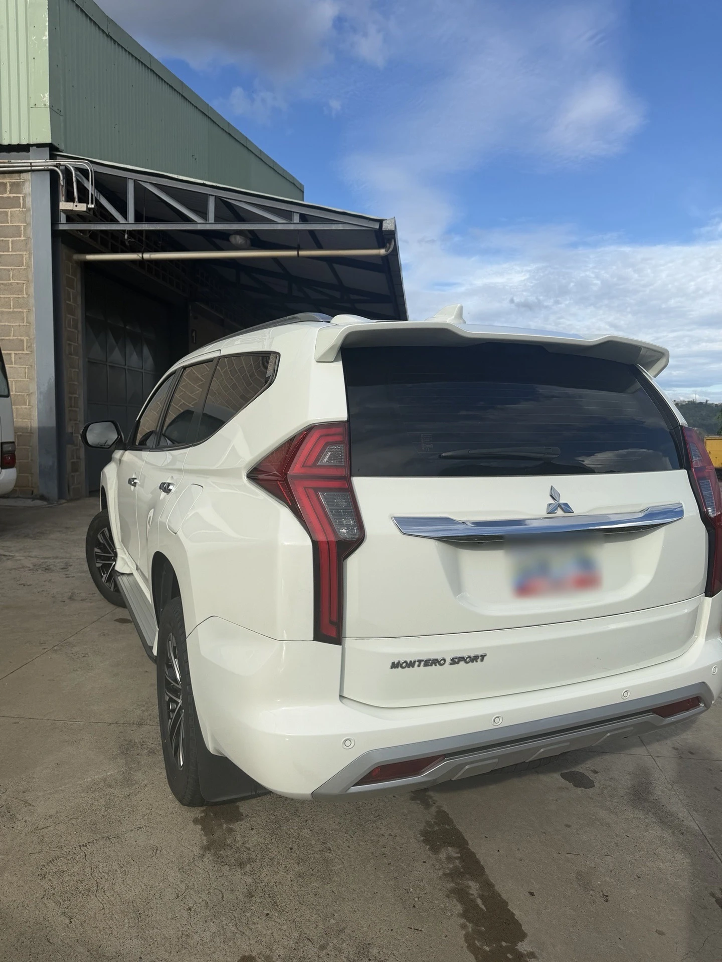 2023 Mitsubishi Montero Sport Full option — foto 4