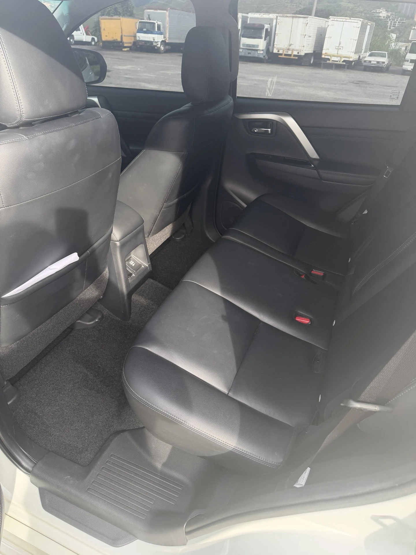 2023 Mitsubishi Montero Sport Full option — foto 8