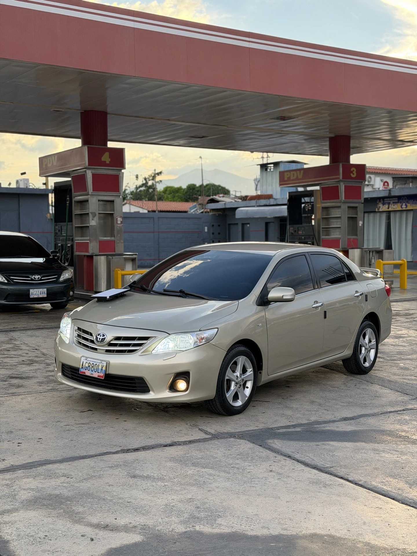 2014 Toyota Corolla GLI — foto 3