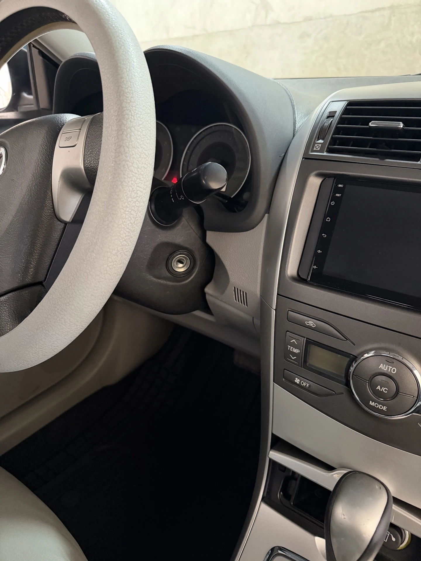 2014 Toyota Corolla GLI — foto 13