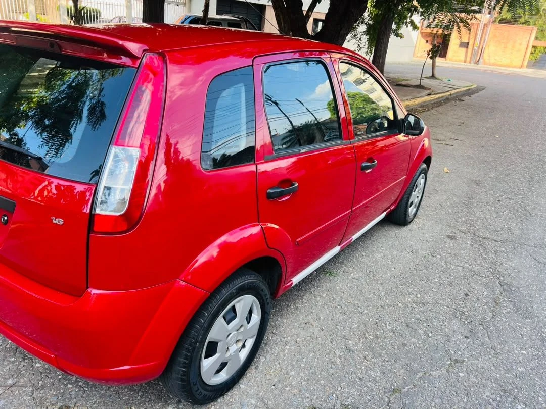 2008 Ford Fiesta Max — foto 5
