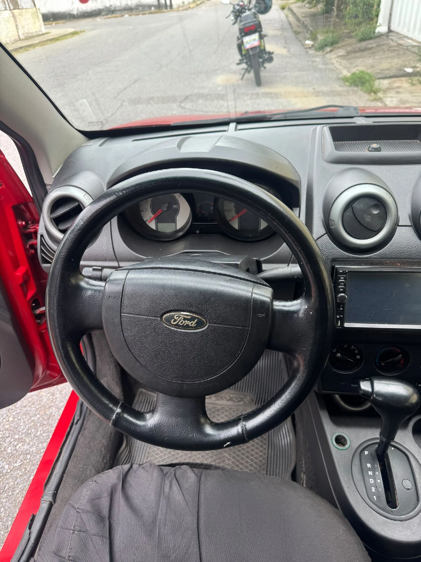 2008 Ford Fiesta Max — foto 9