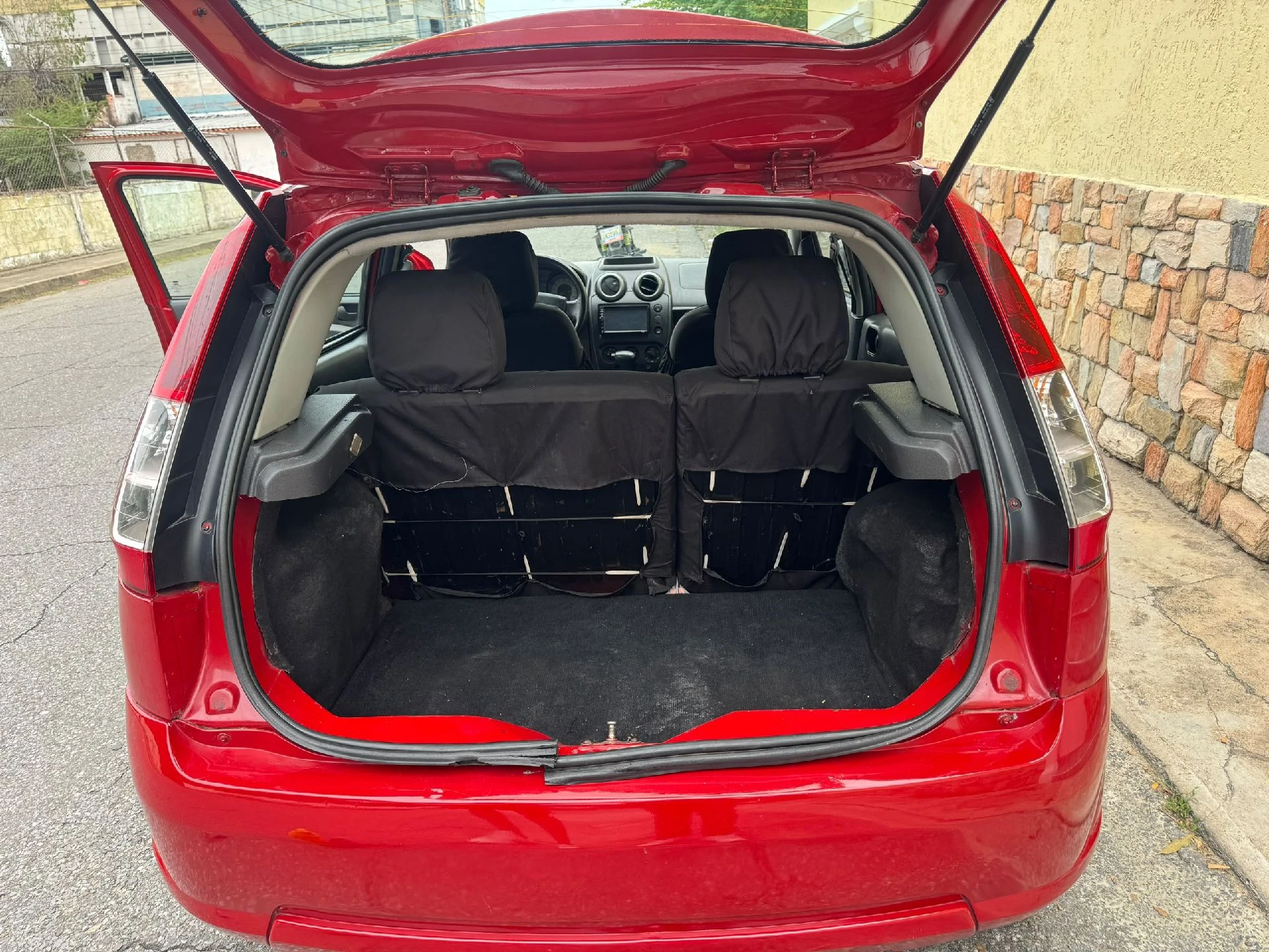2008 Ford Fiesta Max — foto 10