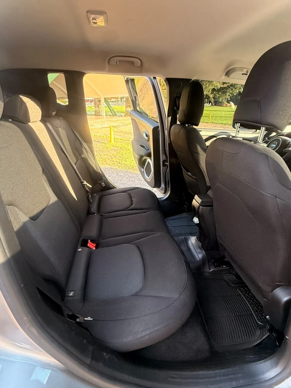 2019 Jeep Renegade Jeep renegade S — foto 12