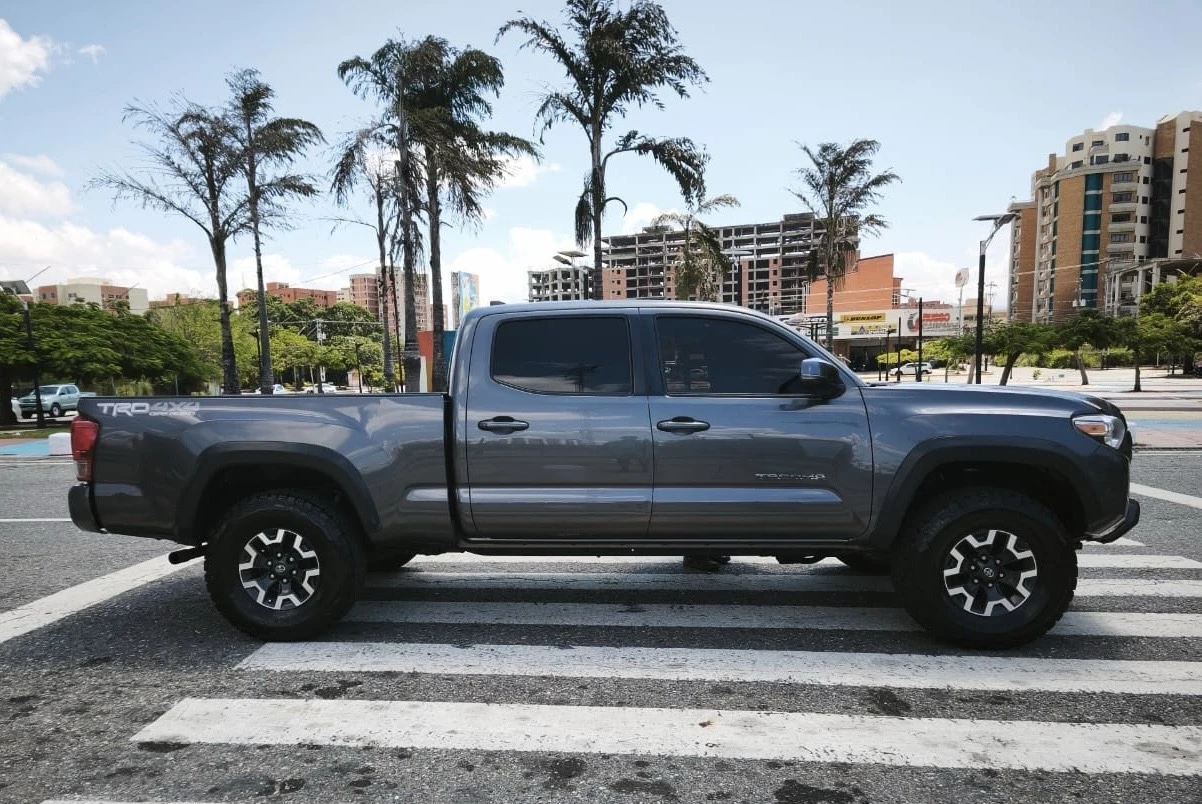 2017 Toyota Tacoma TRD OFF ROAD — foto 7