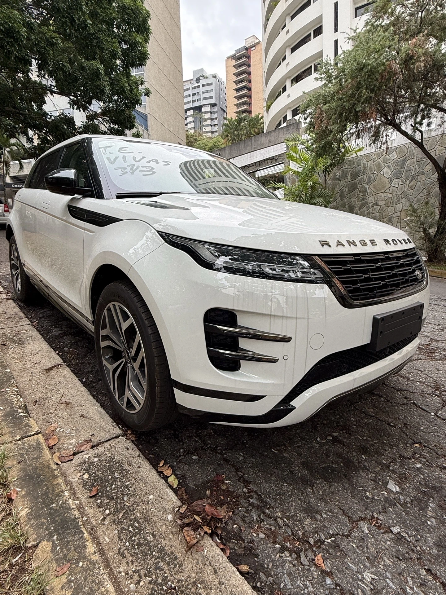 2025 Land Rover Range Rover Evoque — foto 3