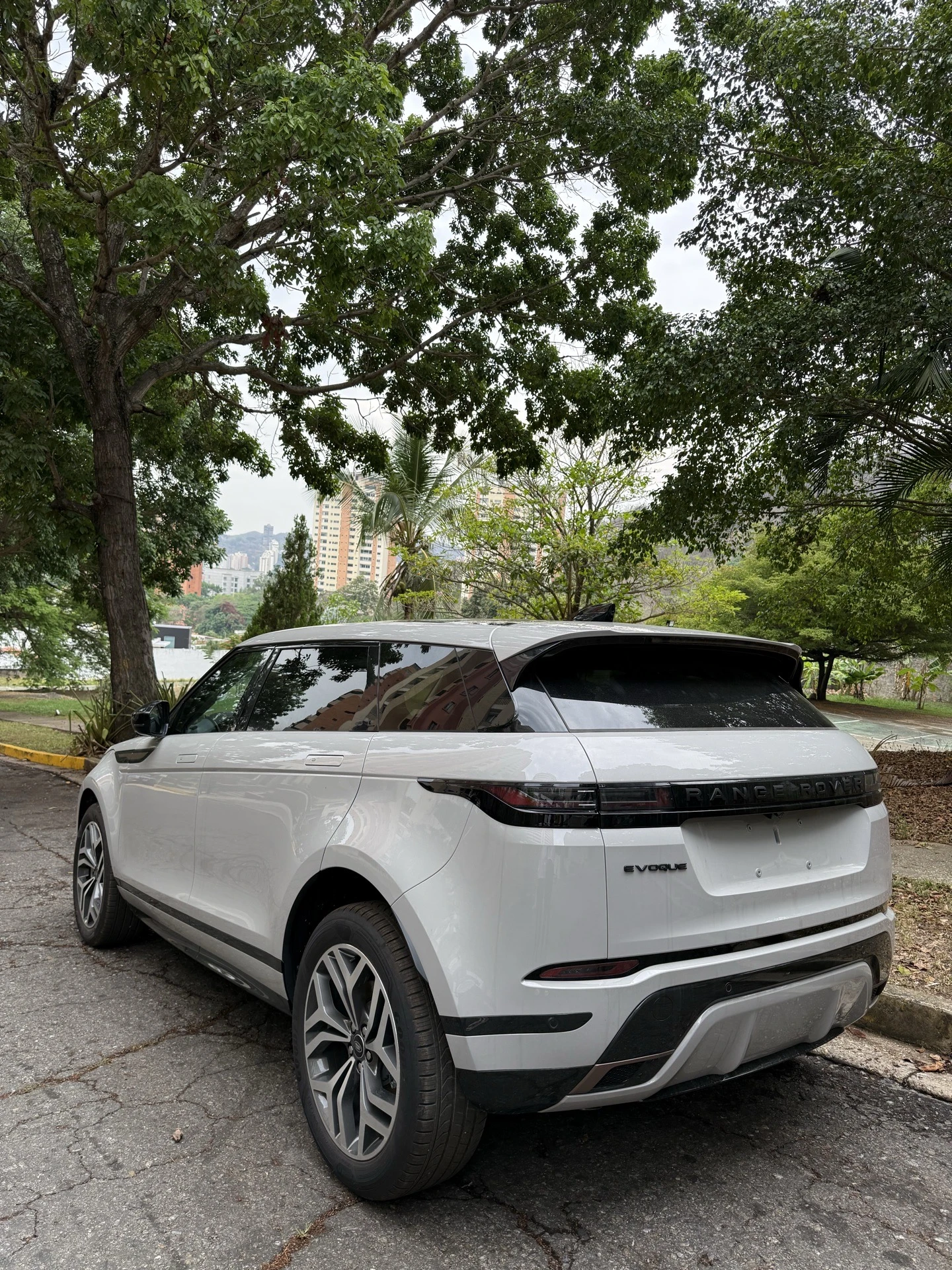 2025 Land Rover Range Rover Evoque — foto 10