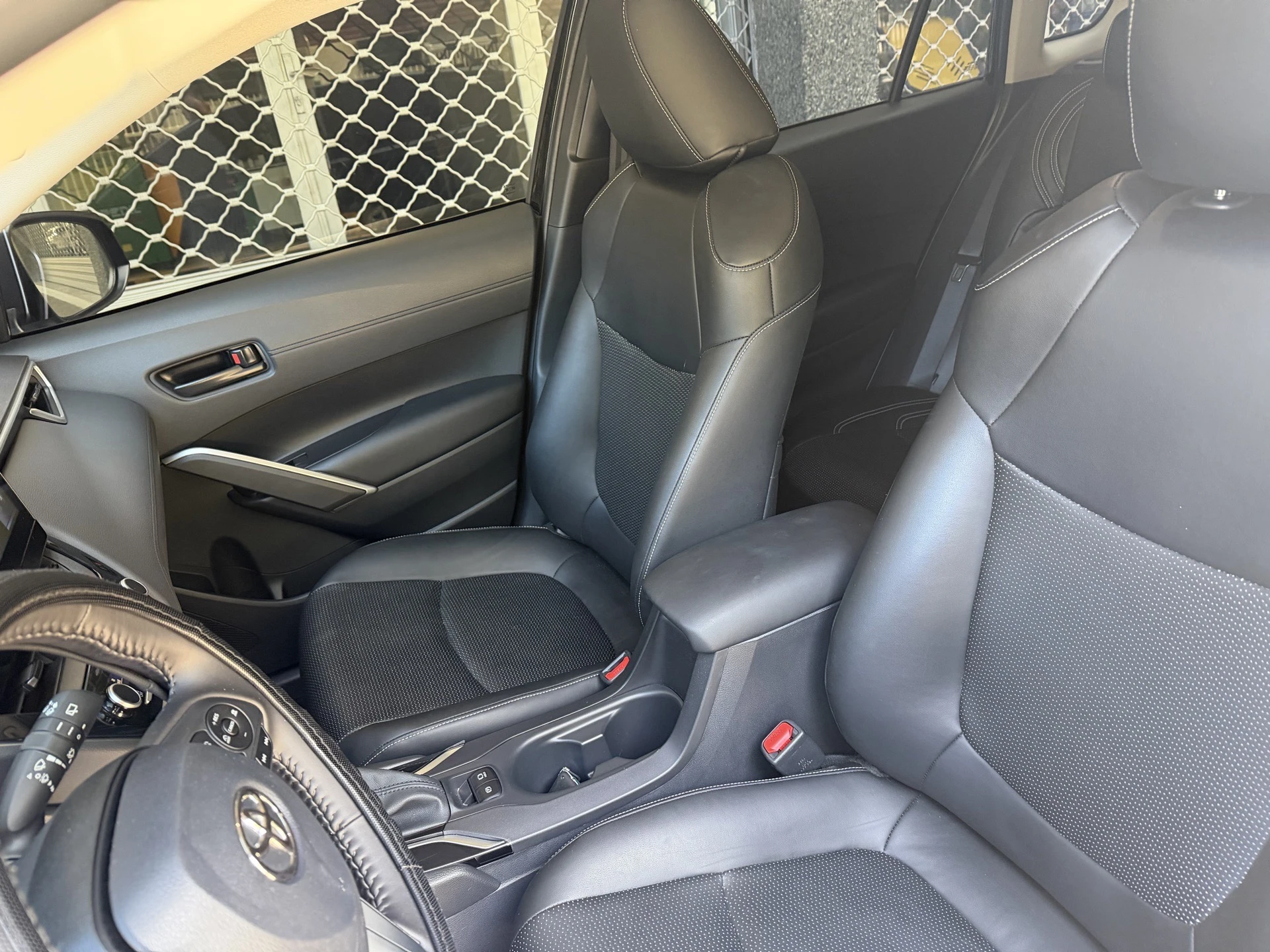 2025 Toyota Corolla Cross Élite — foto 8