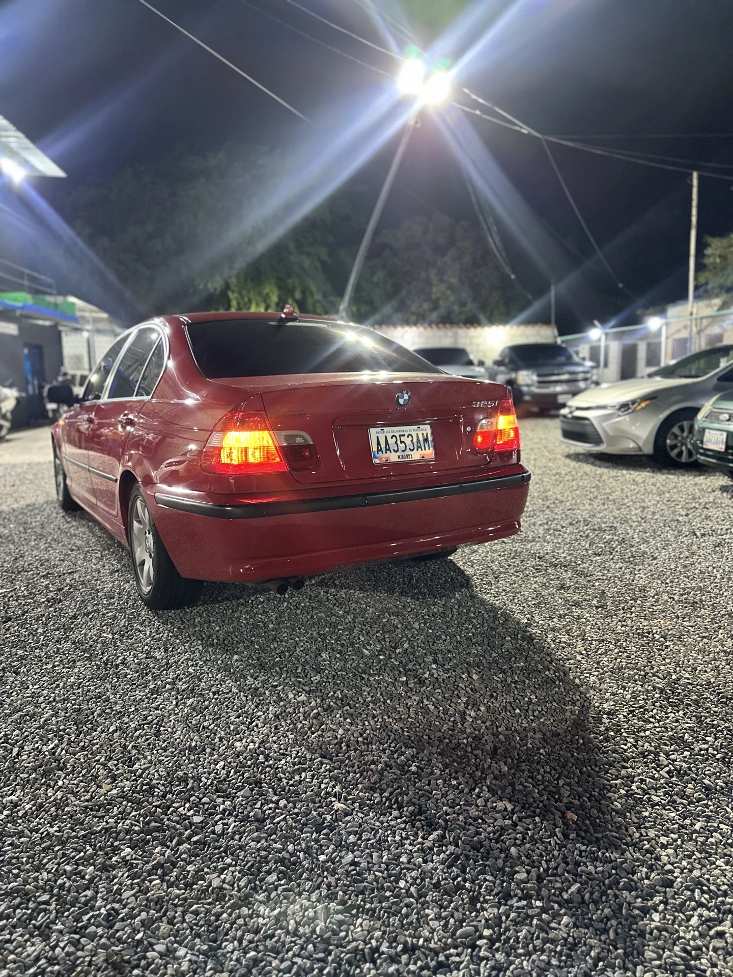 2003 BMW 325i Impecable — foto 2