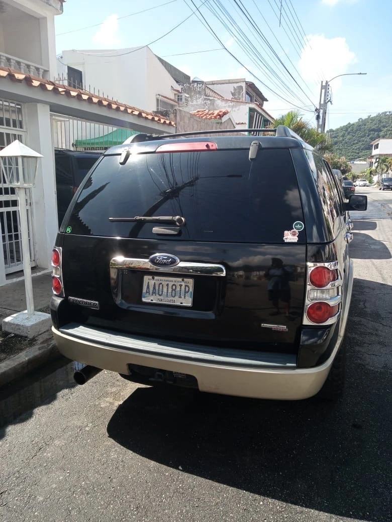 2007 Ford Explorer Eddie Bauer — foto 3