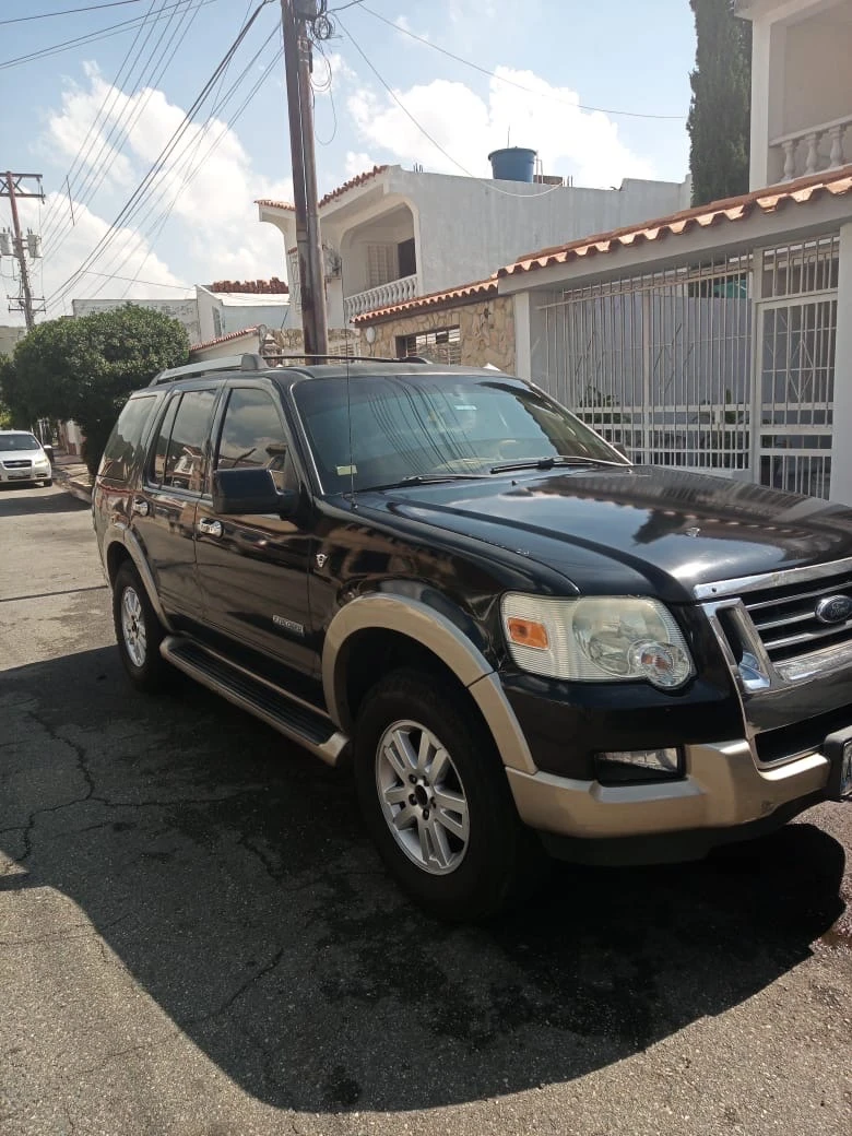 2007 Ford Explorer Eddie Bauer — foto 2