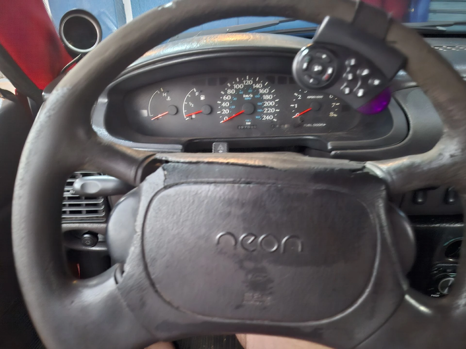 1997 Chrysler Neon Le — foto 15