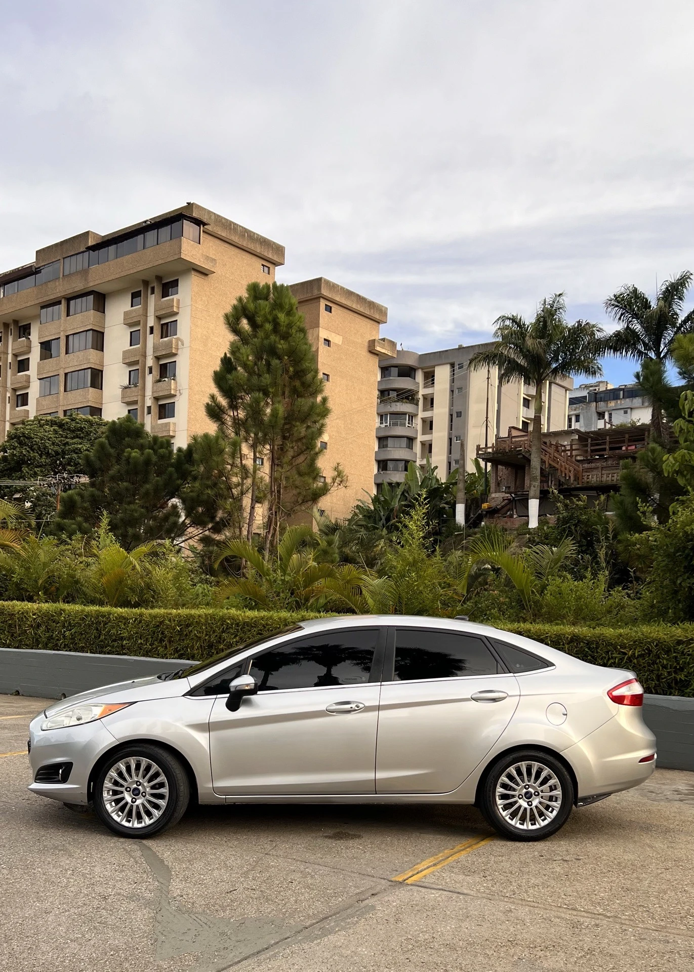 2014 Ford Fiesta Titanium — foto 5