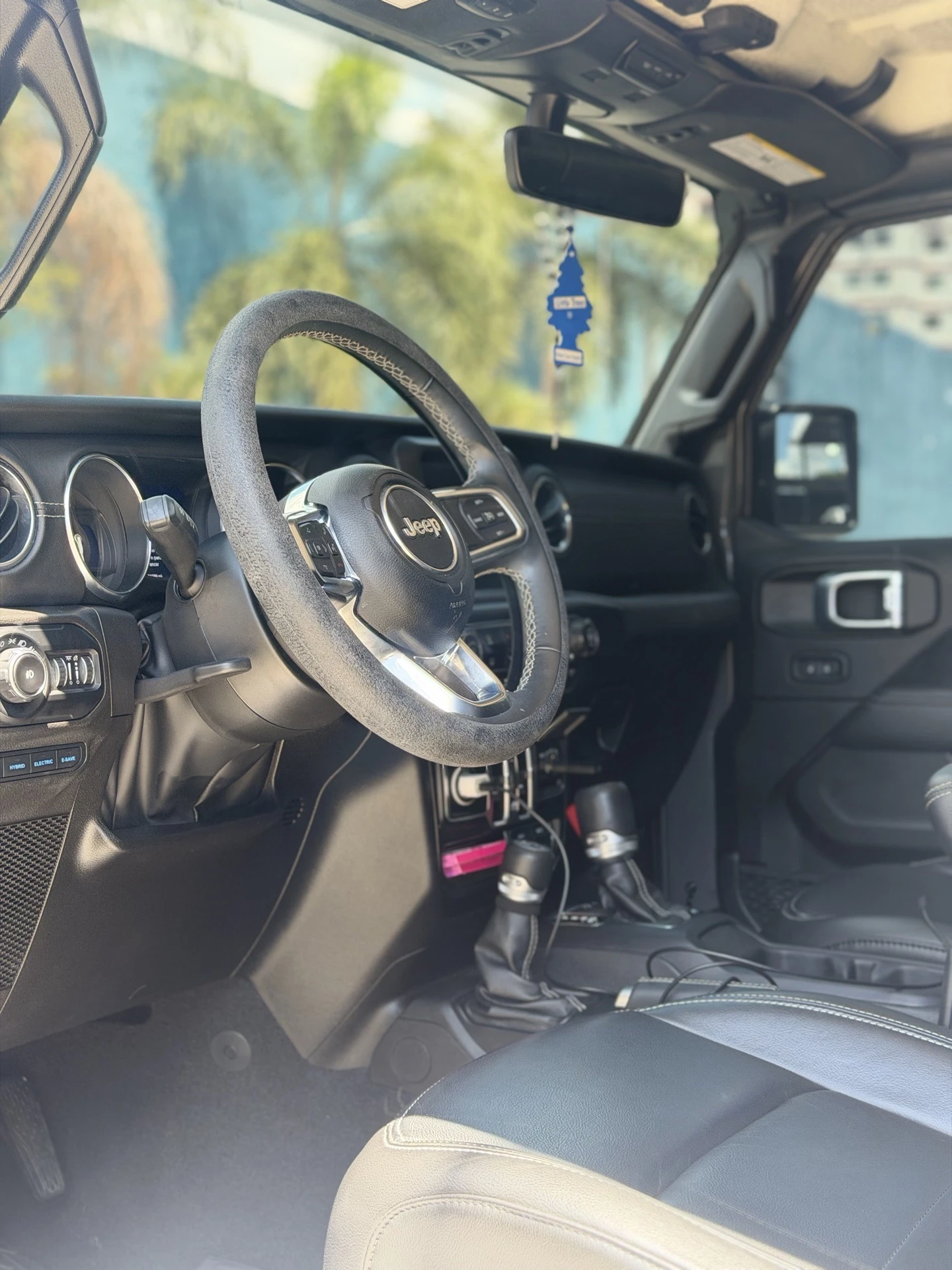 2022 Jeep Sahara Premium — foto 8