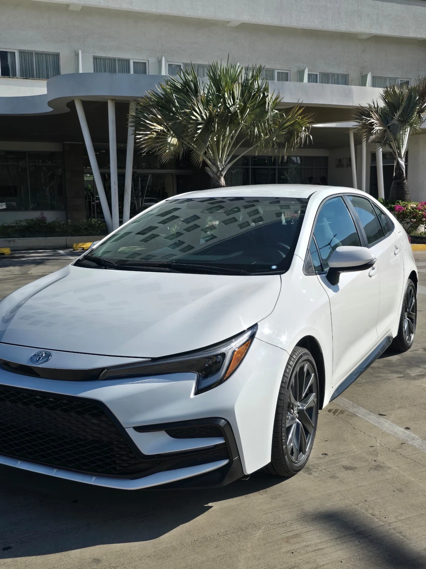 2026 Toyota Corolla SE — photo 2
