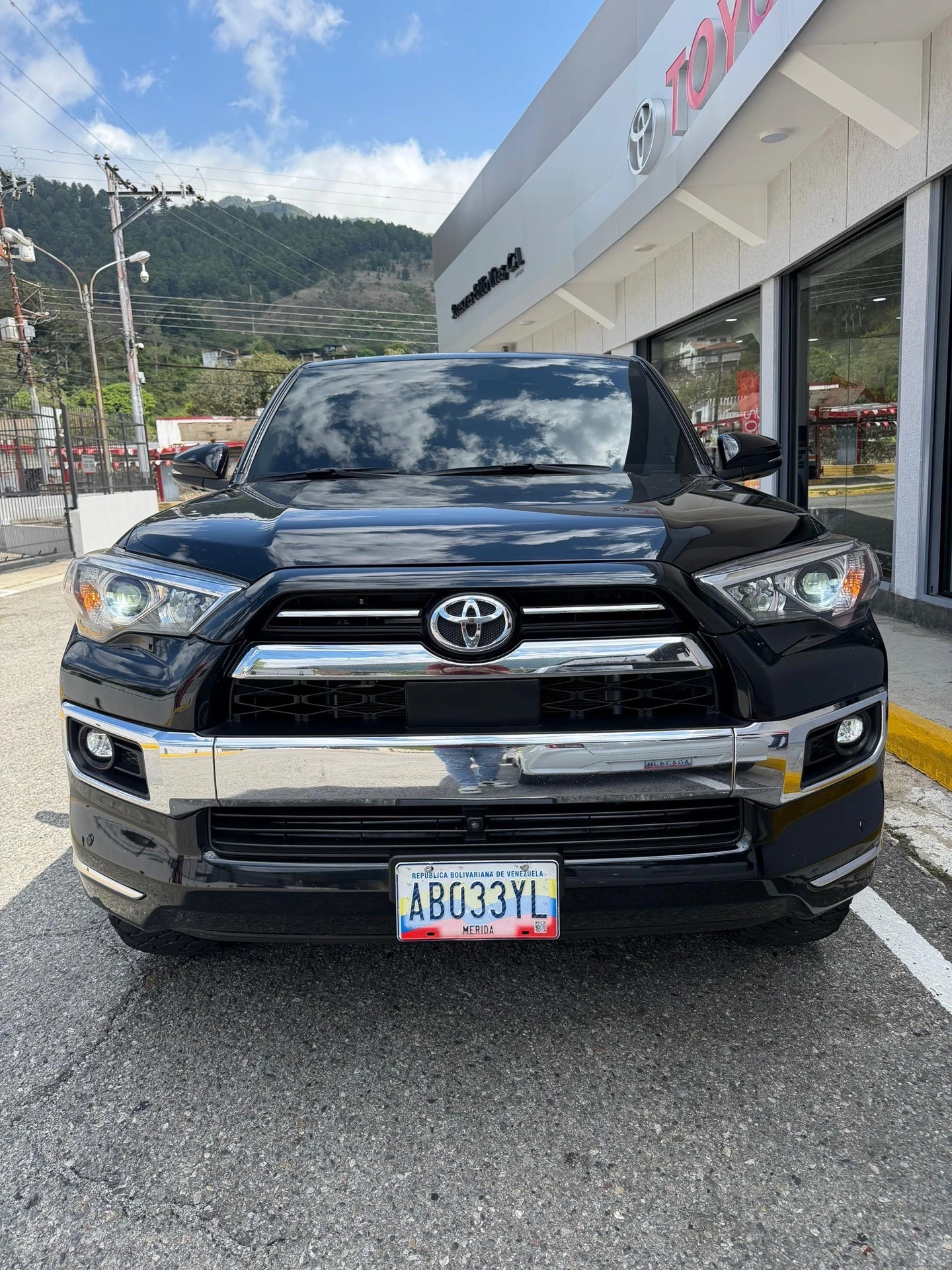 2024 Toyota 4Runner Limited — photo 9