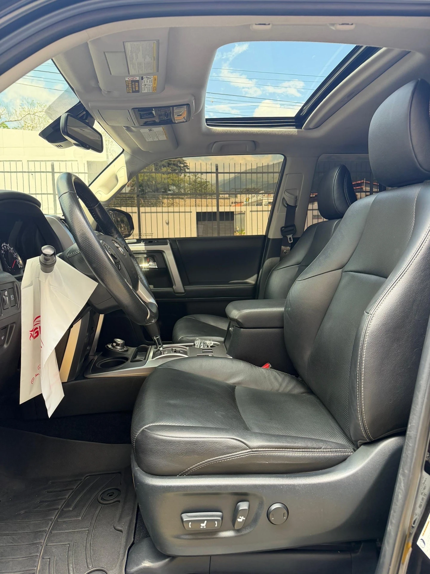2024 Toyota 4Runner Limited — photo 8