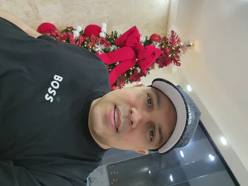Alexander González