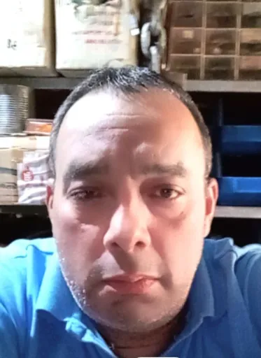 Carlos A Morán R